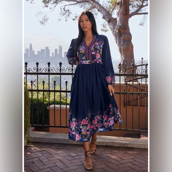 Johnny Was Valeria Long Sleeve Silk Maxi Dress in Navy Floral Size Large NWT